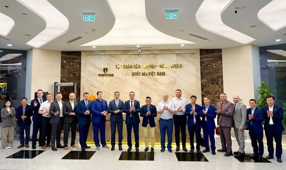 Petrovietnam mở rộng hợp tác với tỉnh Tyumen (Liên bang Nga) trong lĩnh vực năng lượng và công nghệ dầu khí